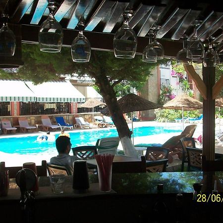 Kriss Otel ออร์ทาเคนท์ ภายนอก รูปภาพ