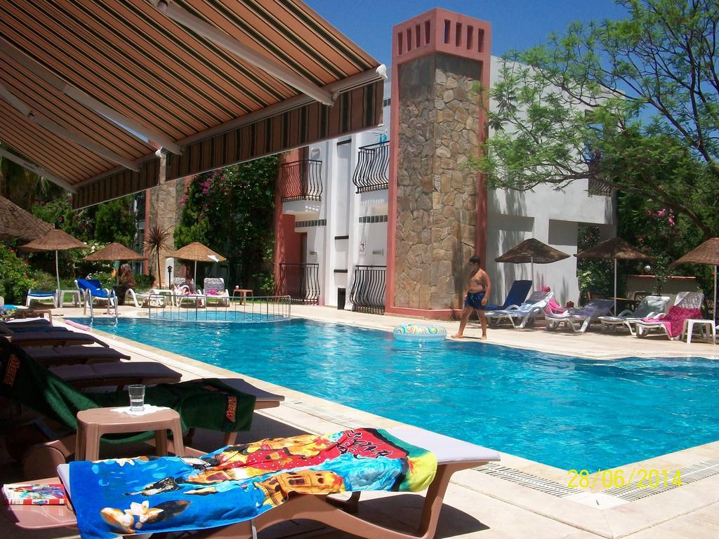 Kriss Otel ออร์ทาเคนท์ ภายนอก รูปภาพ