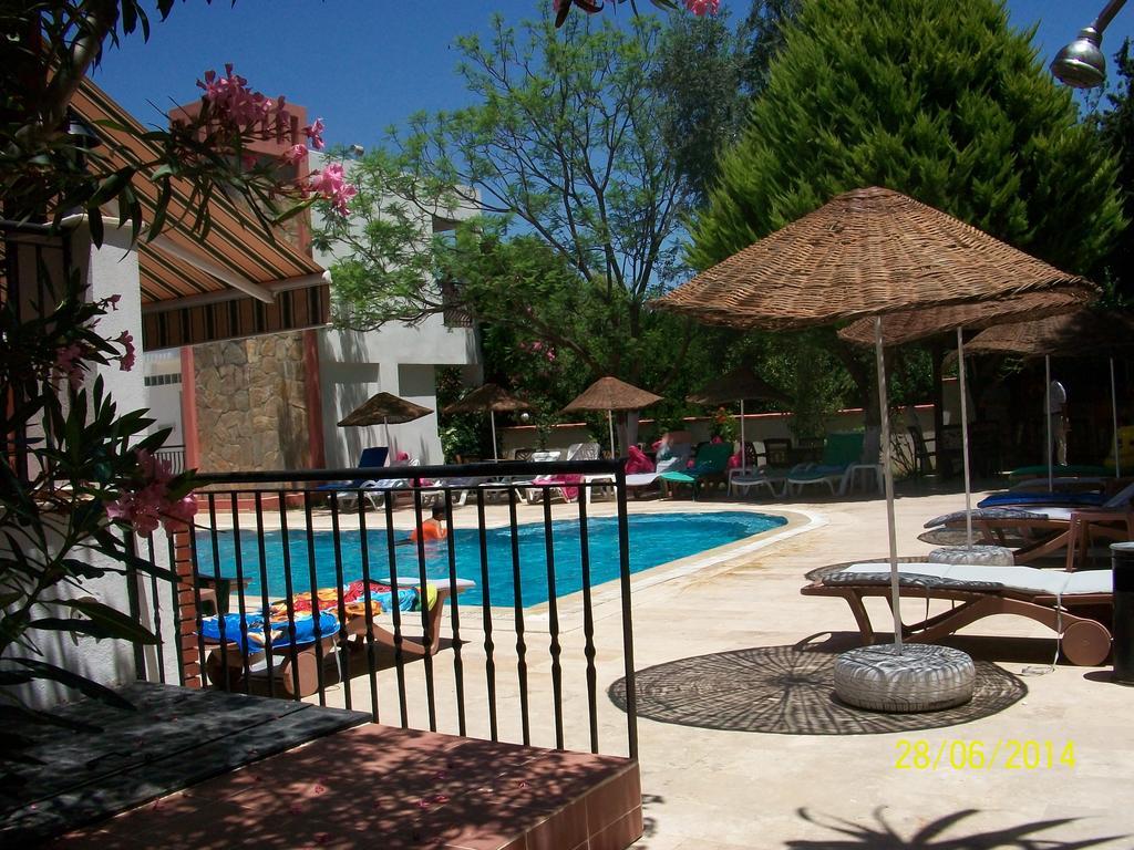 Kriss Otel ออร์ทาเคนท์ ภายนอก รูปภาพ