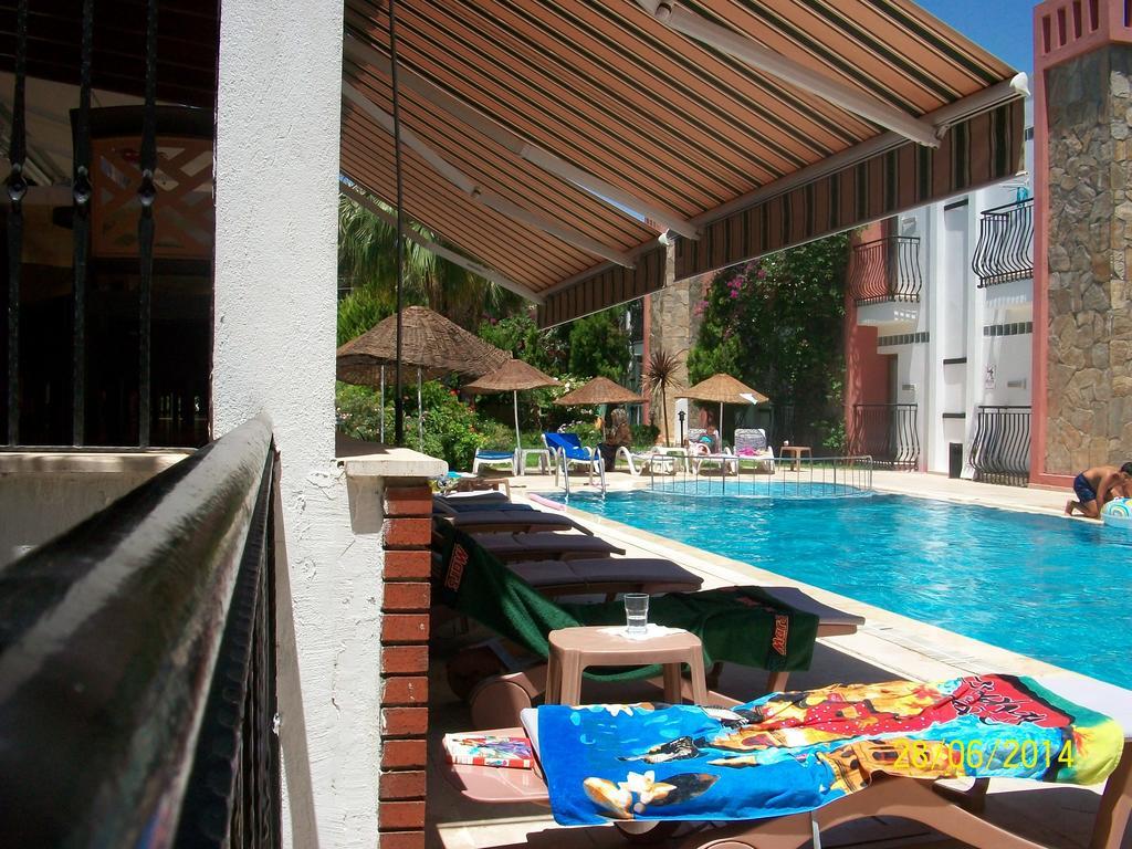 Kriss Otel ออร์ทาเคนท์ ภายนอก รูปภาพ