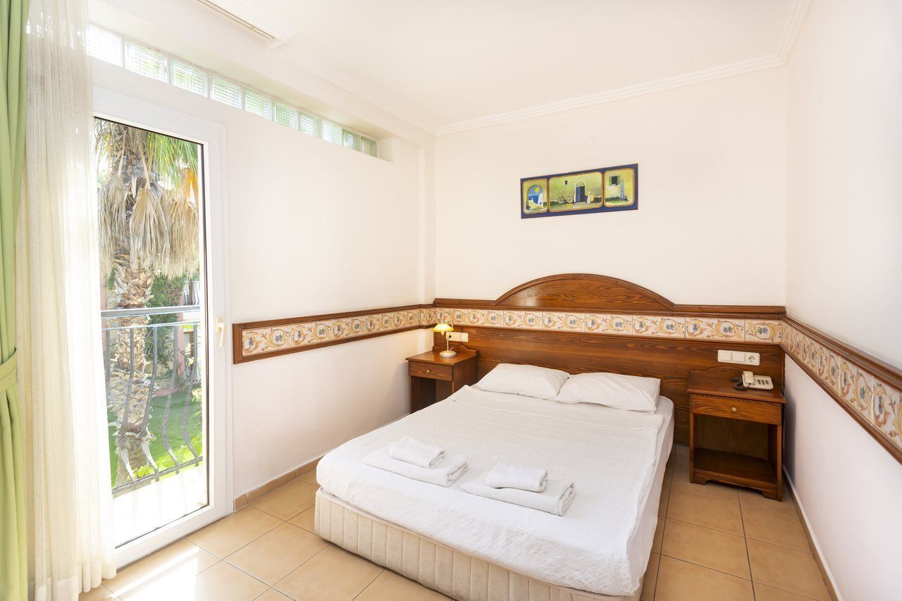 Kriss Otel ออร์ทาเคนท์ ภายนอก รูปภาพ